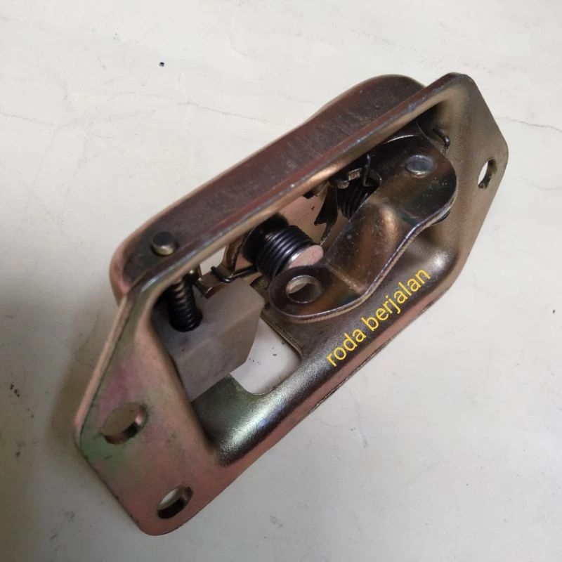 door lock bagasi belakang karoseri Elf