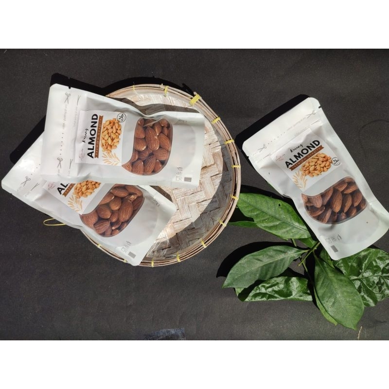 

kacang almond panggang