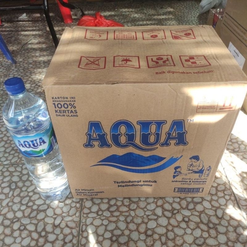 

AQUA AIR MINUM MINERAL BOTOL BESAR PER KARTON (1.5L x 12botol)