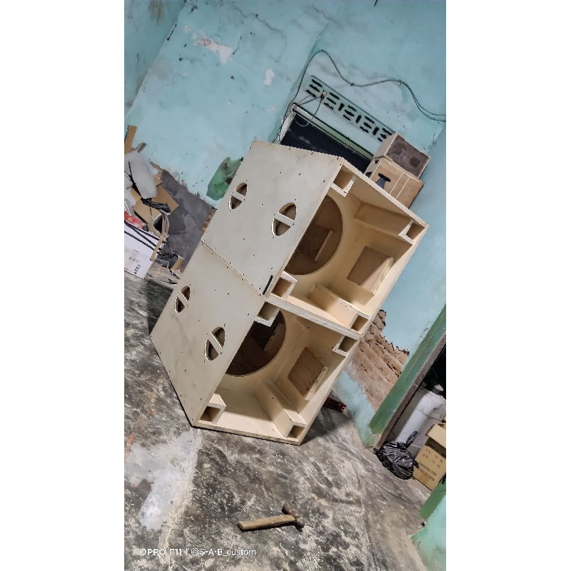 Box Speaker 18inch Model planar single