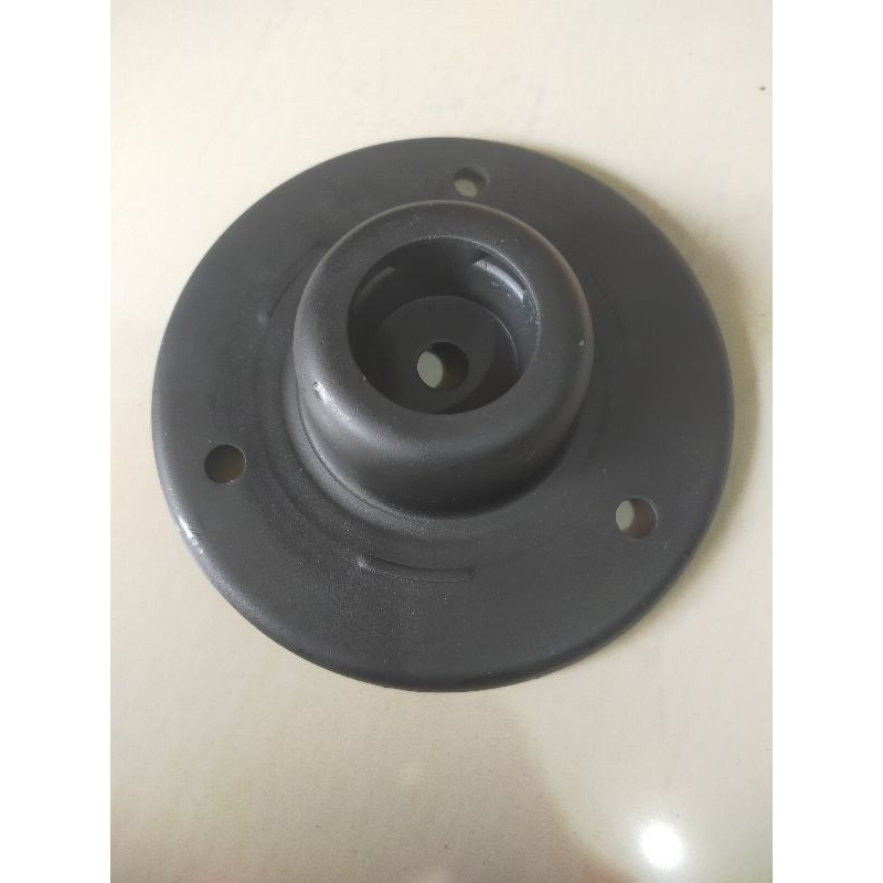Support Assy shockbreaker belakang Suzuki Baleno 97 (41910-50G20)harga 1 pc