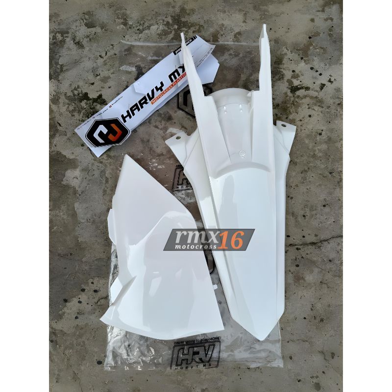 Spakbor belakang ktm 250 slebor belakang ktm 250 2017 plus box accu cover aki Spakbor KTM 250 2017 H