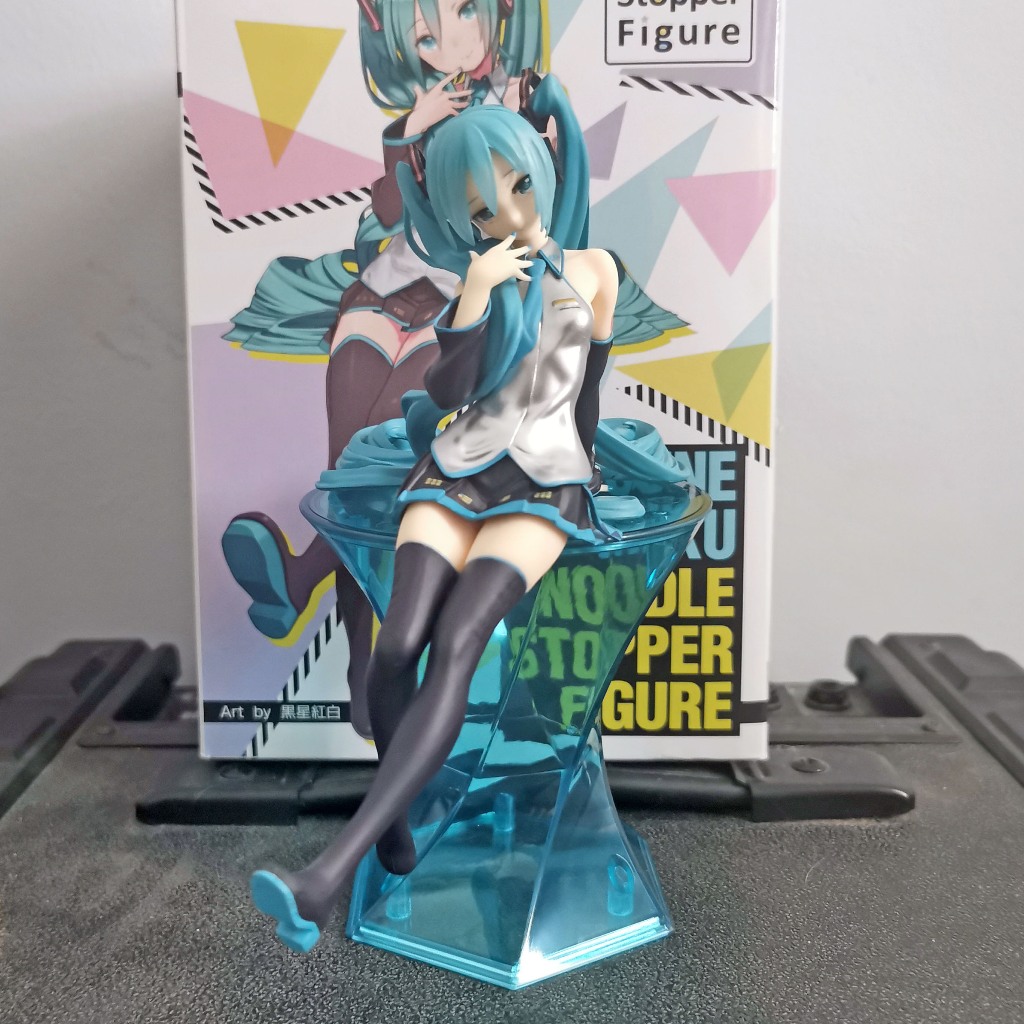 [PRELOVED] Hatsune Miku Noodle Stopper Figure Furyu