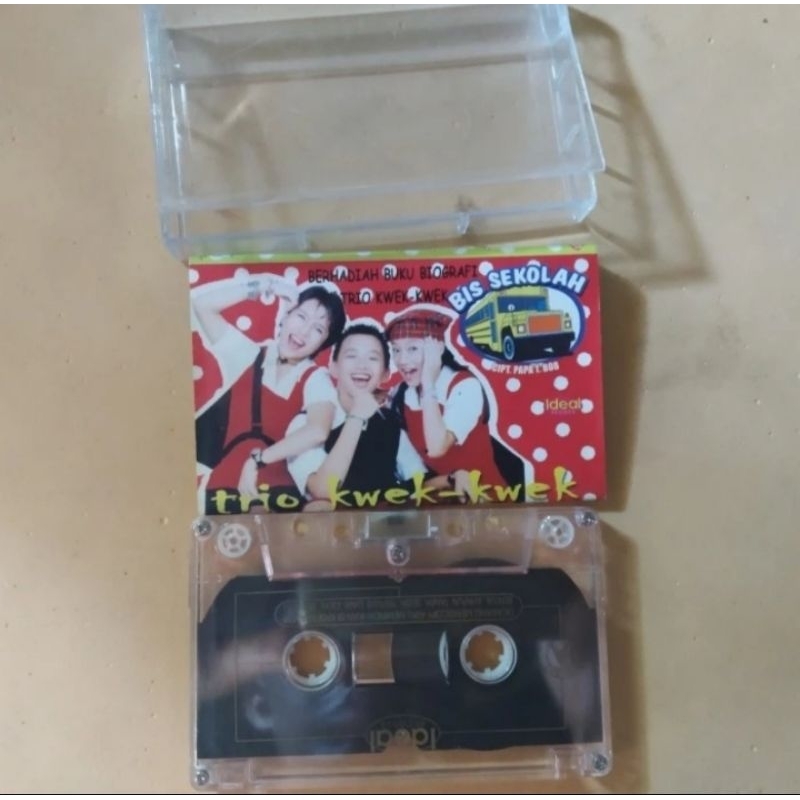 kaset trio kwek kwek bis sekolah leony dhea dea ananda alfandy