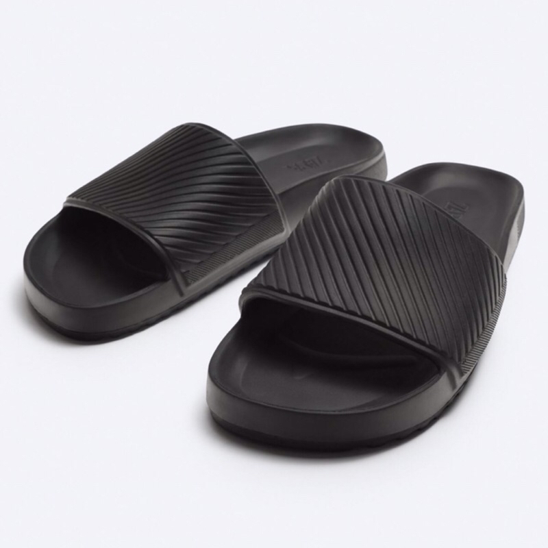 ZARA Men Sandal Textured Sliders Sendal Pria Black