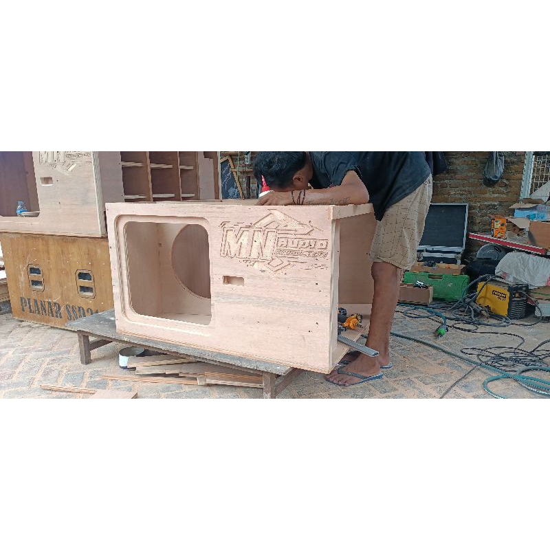 Box speaker 18 inch double/ predator 218 mentahan