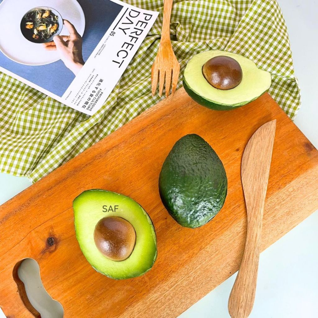 SAF Avocado Artificial Dekorasi Properti Foto - Buah Alpukat Palsu