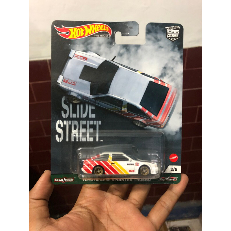 Hot wheels Toyota AE 86 Slide Street Premium