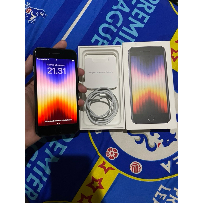iphone se 2022 64gb ibox garansi on