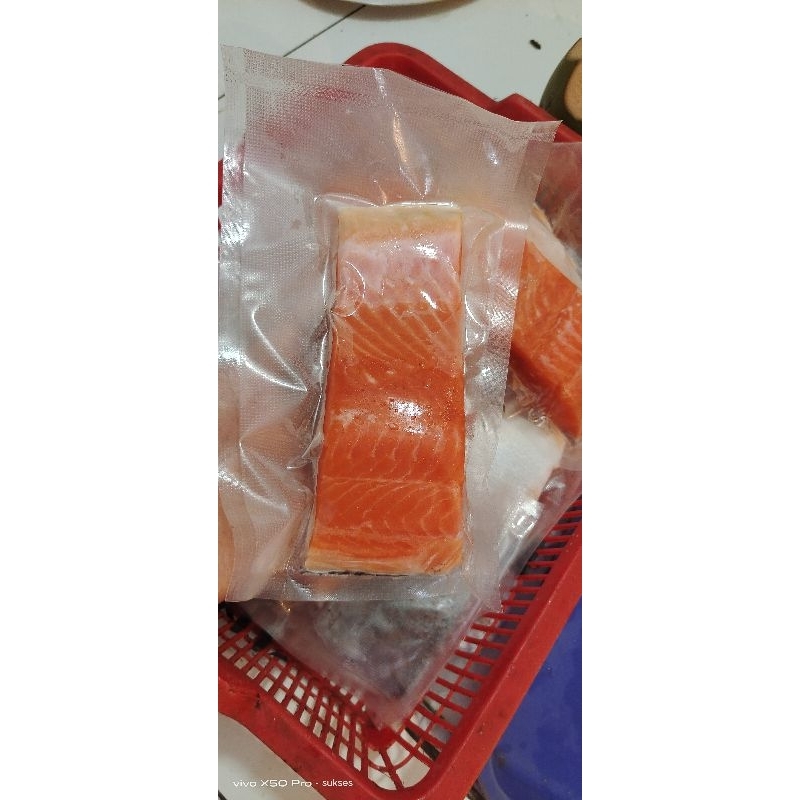 

ikan salmon Norwegia 250/300 gram
