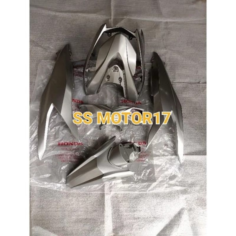 COVER BODY HALUS BEAT DELUXE SILVER DOFF