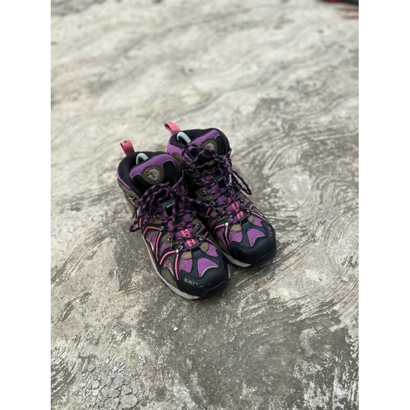 sepatu gunung second original blackyak