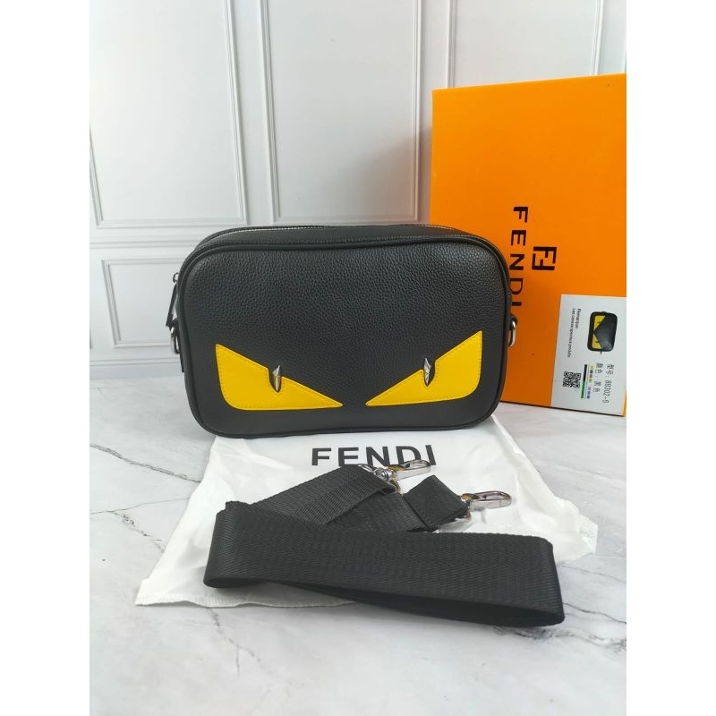 TAS SELEMPANG PRIA FENDI SLINGBAG LEATHER