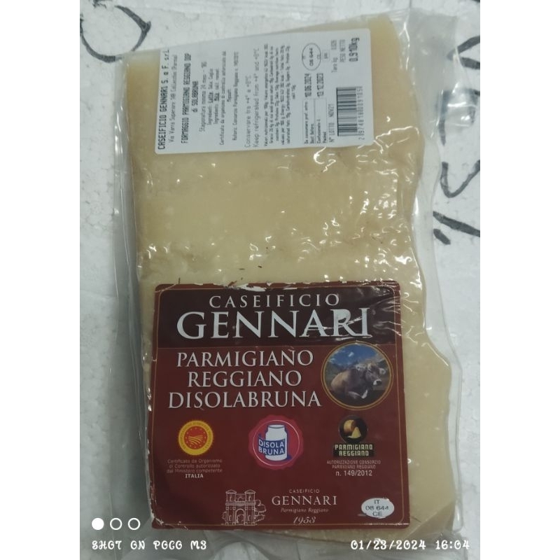 

Parmigiano Reggiano Cheese DOP - Gennari