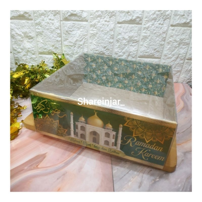 

Box Idul Fitri 25x25x10cm-Kotak Mika Puding-Dus Kado Souvenir Lebaran
