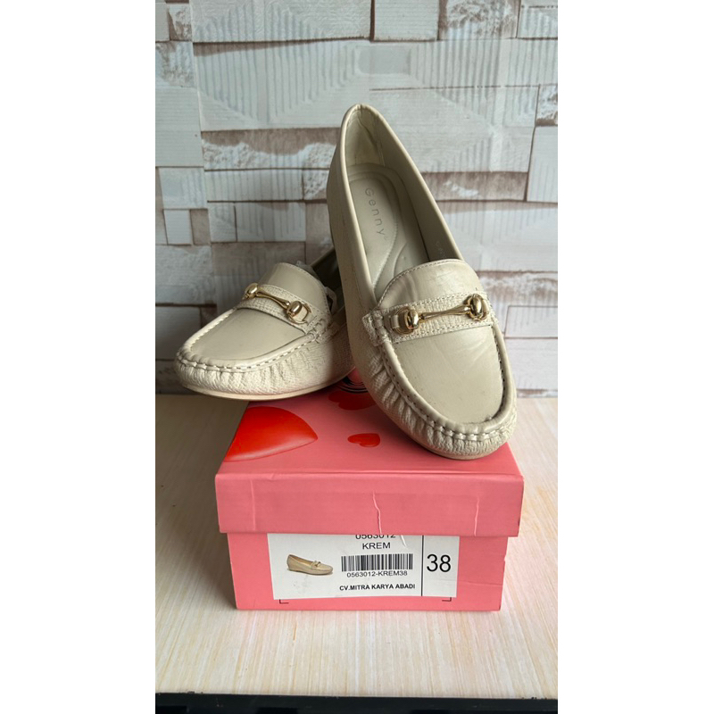 Sepatu Genny Loafer 38 (merk Matahari)
