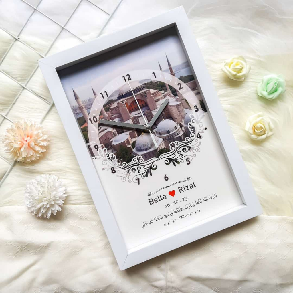 Kado Pernikahan Unik Jam Dinding Kayu Wedding Gift Hampers Hadiah Kekinian Souvenir - Hagia Sophia