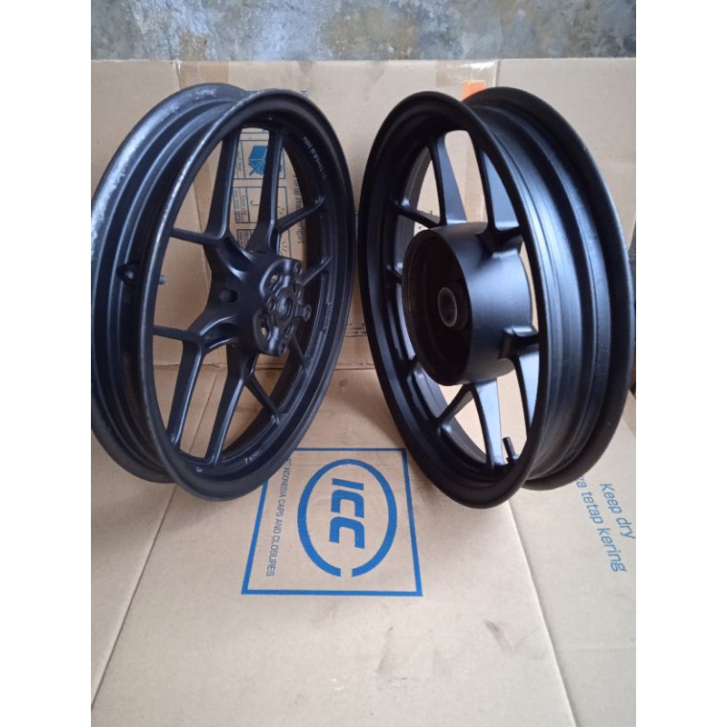 pelek velek depan belakang vario  125/vario 150
