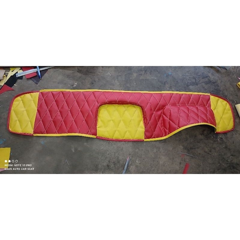 Taplak dashboard Hino Dutro Toyota Dyna