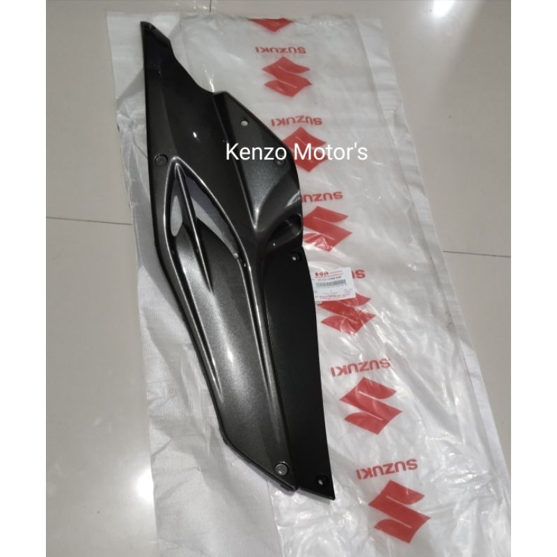 [47123-13H00-X4D] Cover bodi samping kiri COVER FRAME SIDE LH (DARK GREY)_SKYWAVE