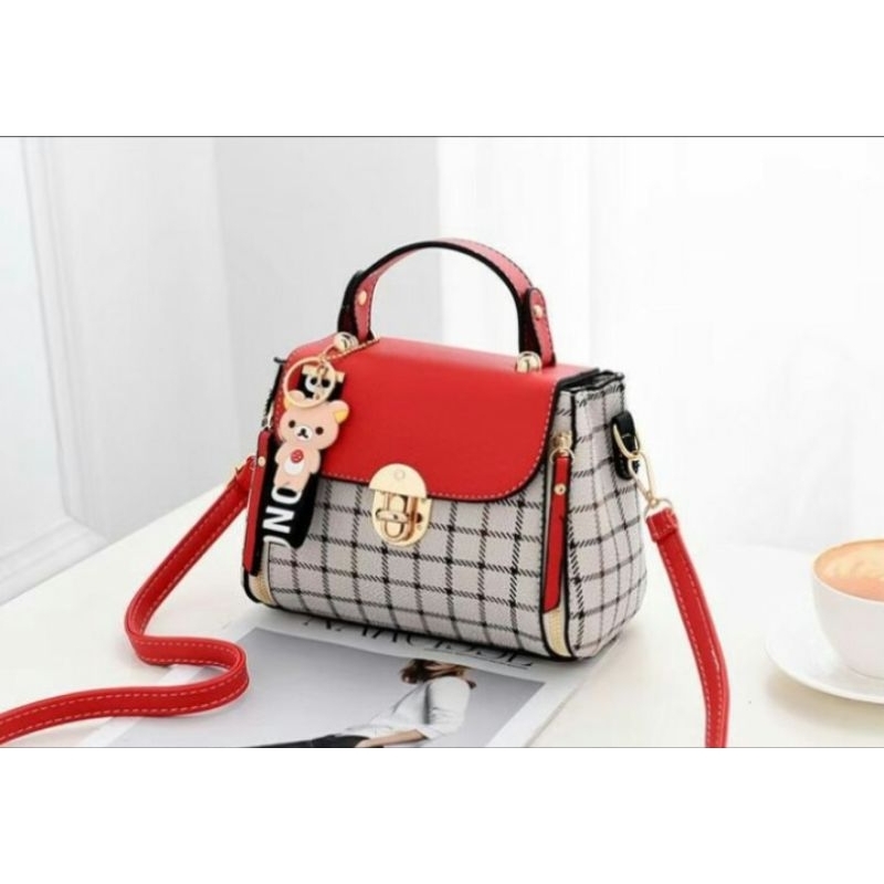 DAVICCI BIGSALE SLINGBAG AZEENA CATUR // TAS SELEMPANG WANITA MODEL FLAP KUNCI BESI MOTIF LIST KOTAK