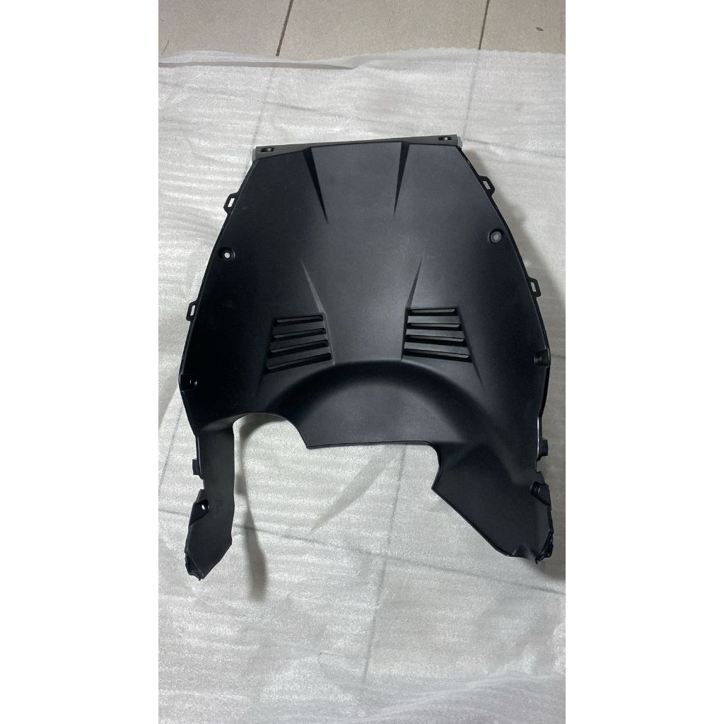 Cover FR Lower ADV150 Cover Tadah Lumpur ADV150 (64521-k0w-n00)