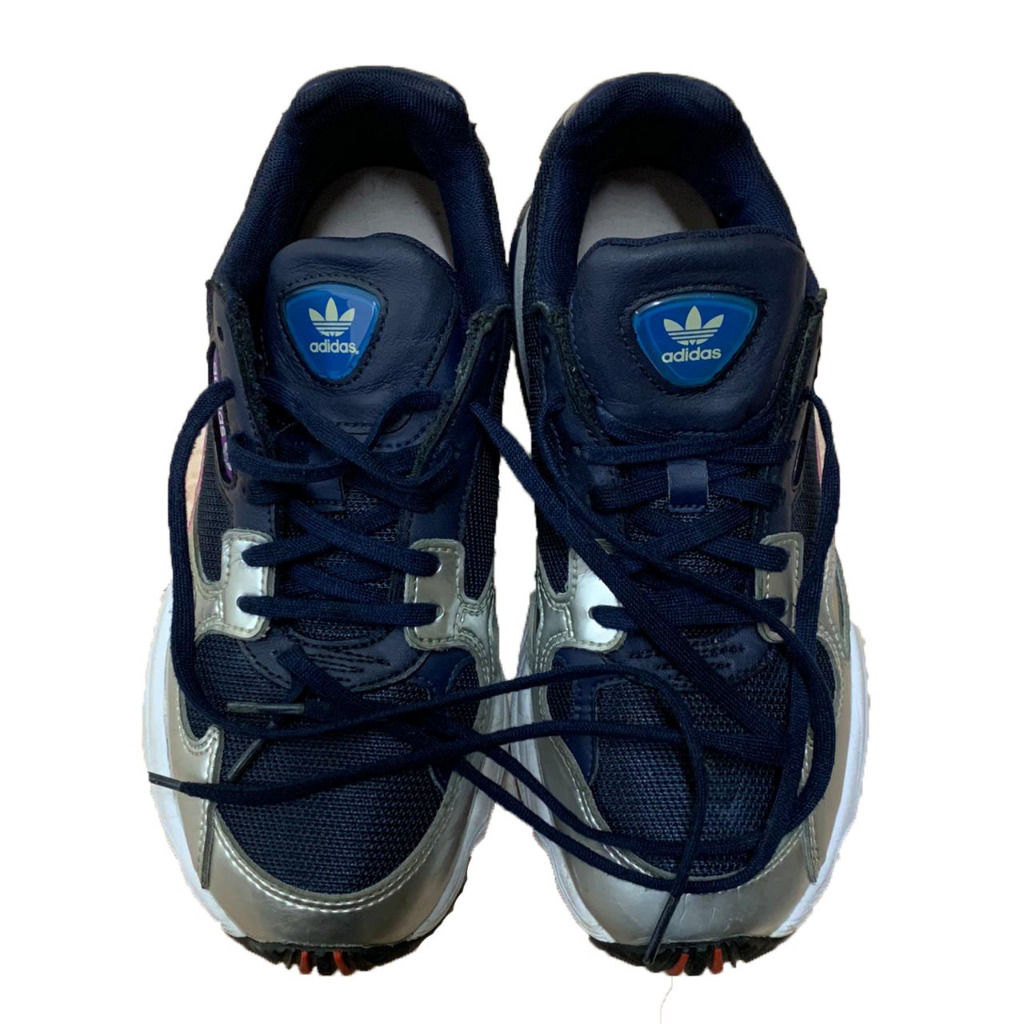Sepatu Adidas Falcon Sneakers Adidas Falcon Navy Silver CG6213