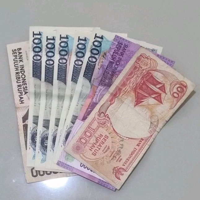 Uang lama kertas Indonesia ( 8pcs )