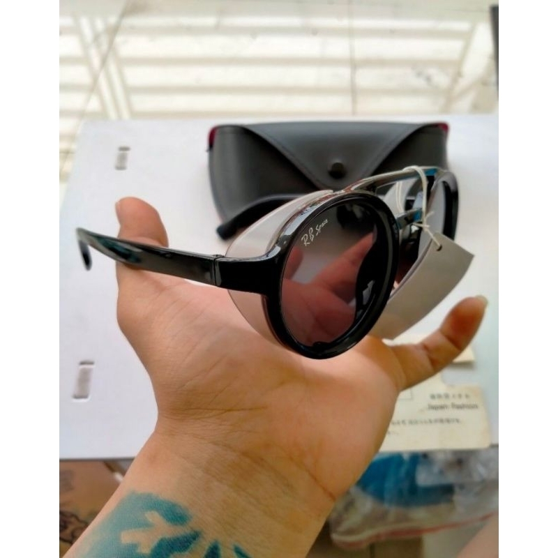 Vintage sunglasses 60s/ Kacamata sayap/work safety classicBrand: RB Space
made in China
Full tag log