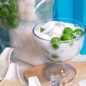 

Es Kelapa Jelly Coconut Dessert/Kelapa Muda/Puding Agar Kelapa Segar
