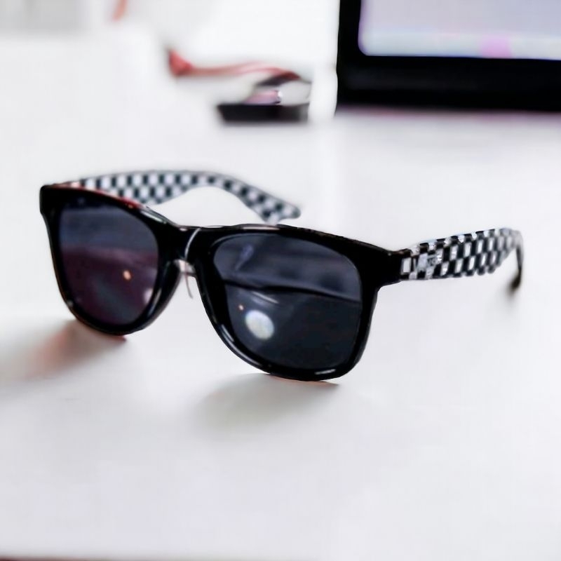 KACA MATA HITAM VANS SUNGLASSES SPICOLI 4 LOGO CHEKERBOARD BLACK WHITE OROGINAL 100%