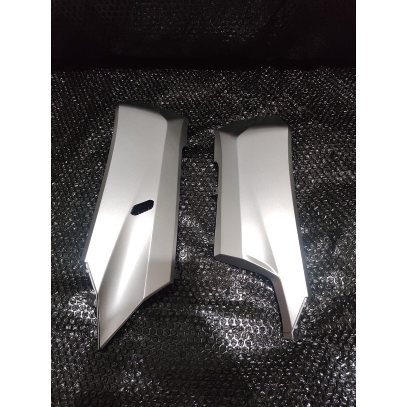 Cover bawah adv 160 kiri kanan