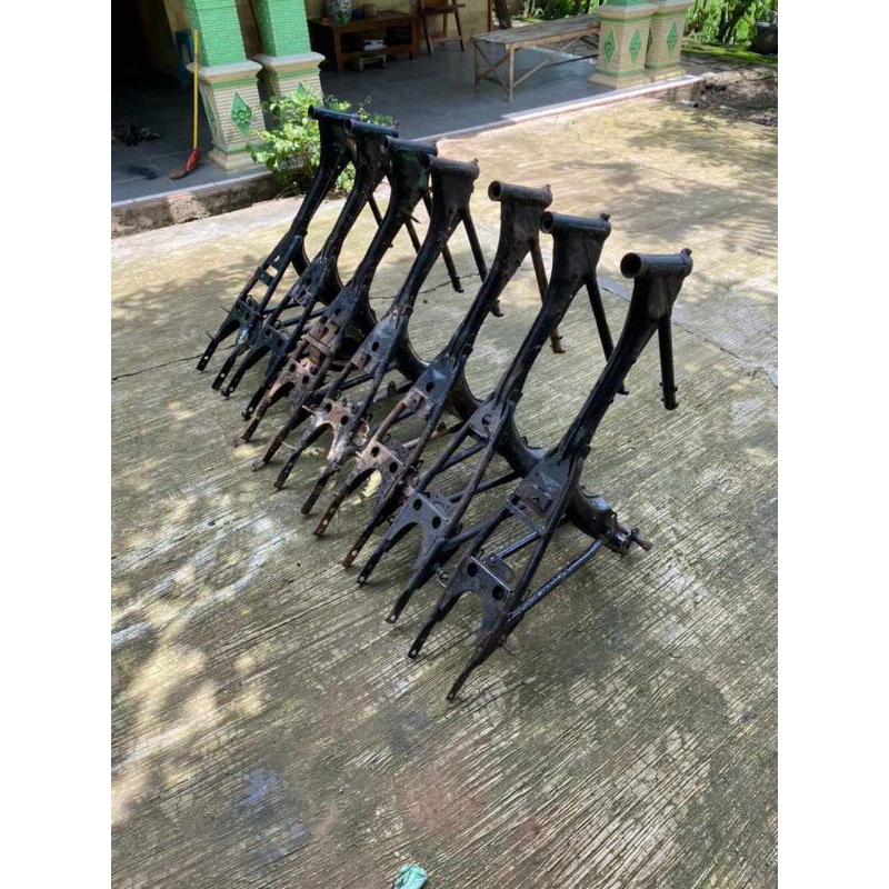 Rangka Honda CB K2 CG GL100 K4 K5 ori utuh