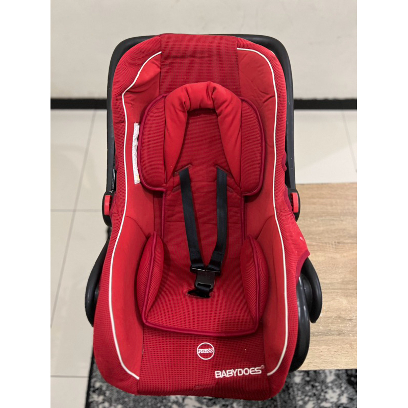 PRELOVED CARSEAT BABYDOES CARRIER