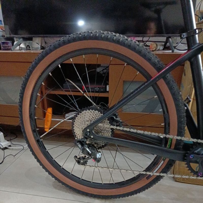 sepasang ban innova pro transformers