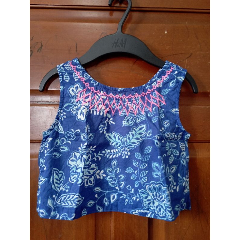 Gap kids cropped vest rompi 4-5y NEW