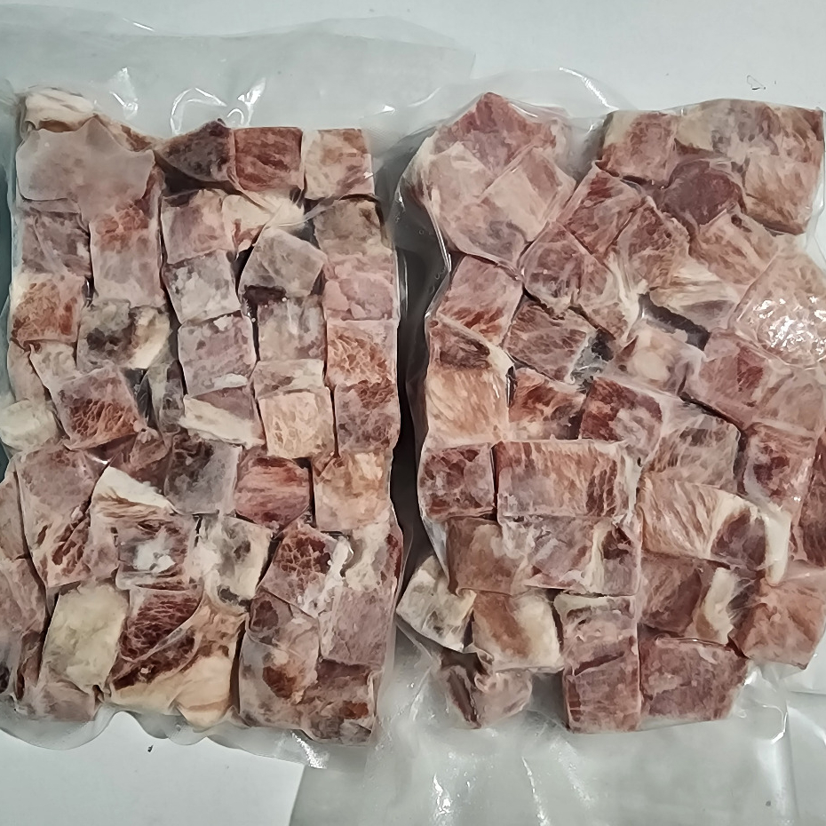 

Beef Saikoro Wagyu Meltique Cube, Daging Saikoro Wagyu Meltique Kotak (500gr)