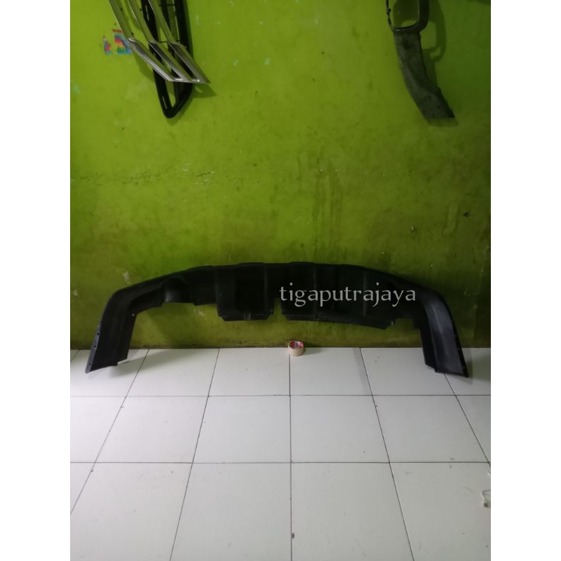 bumper belakang (bawah)crv 2010