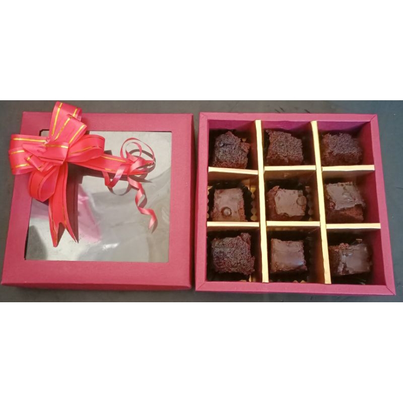 brownies lembut, enak dan premium - spesial untuk gift / hadiah / hampers Imlek / natal / lebaran / 