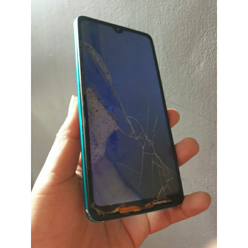 Vfone N6 6,3 inchRAM 2GB ROM 16GB  Mesin normal minus lcd pecah