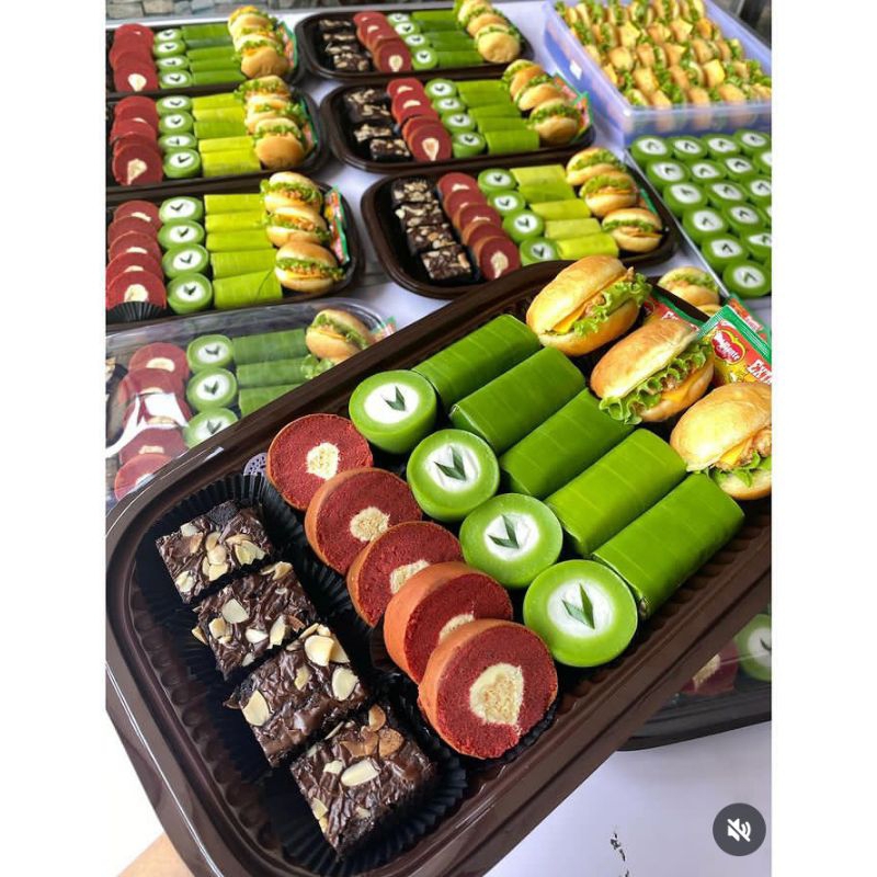 Snack /kue tampah isi 20