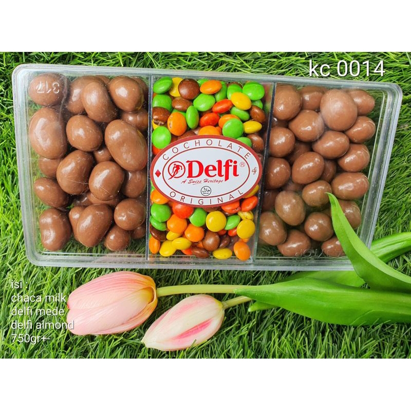 

Coklat Delfi / Paket Coklat Delfi / Coklat Toples / Hampers Coklat / Hampers Lebaran