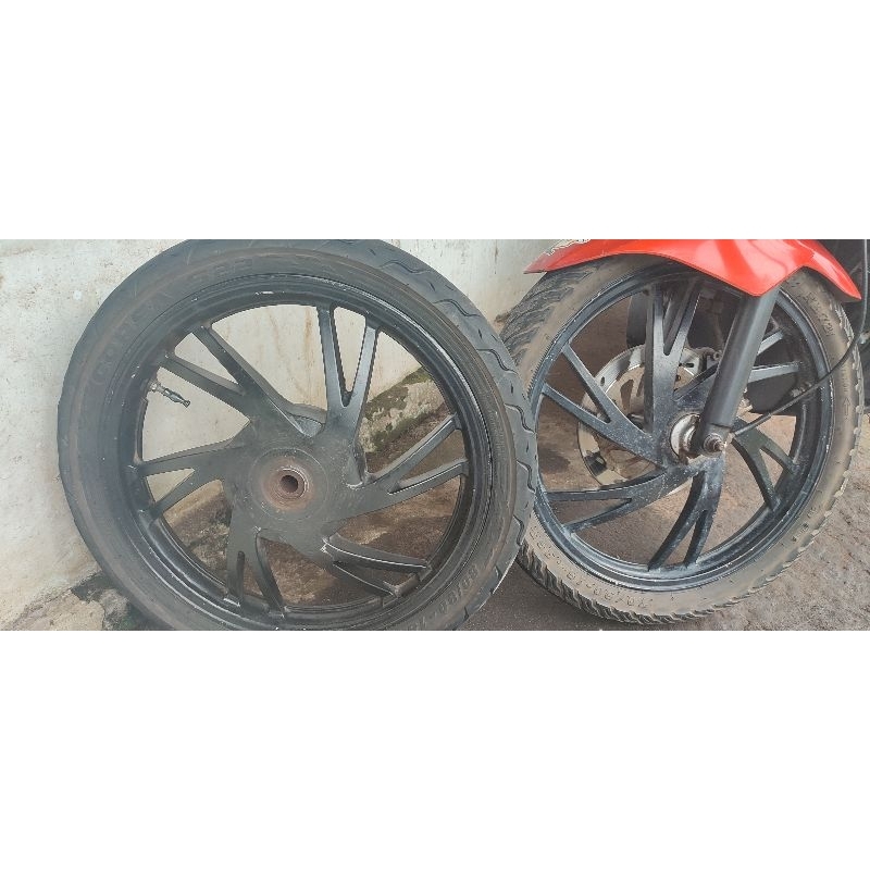 velg Skywave 125 include ban dan cakram