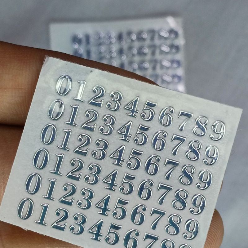 

Sticker Import SILVER ANGKA bentuk huruf angka untuk dekorasi case handphone, jurnal, scrapbook, diary dan lain-lain.