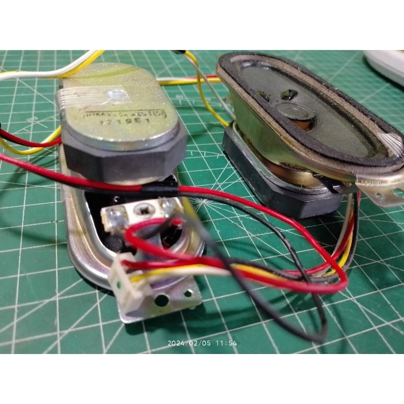 SPEAKER TV LED POLYTRON