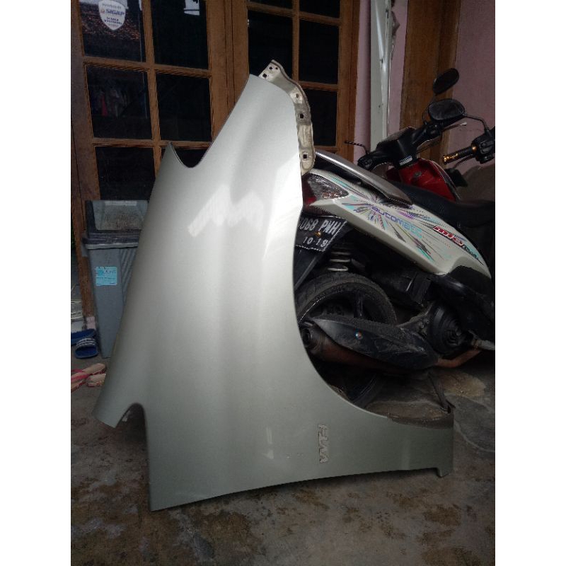 Fender Kijang Innova 2005-2011