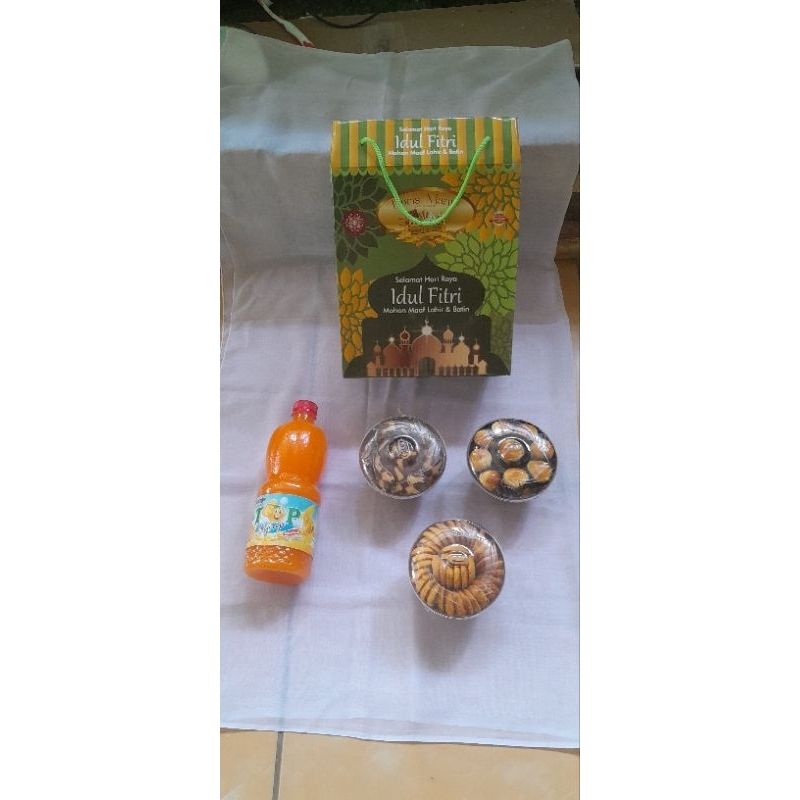 

Laris Manis Hampers Lebaran