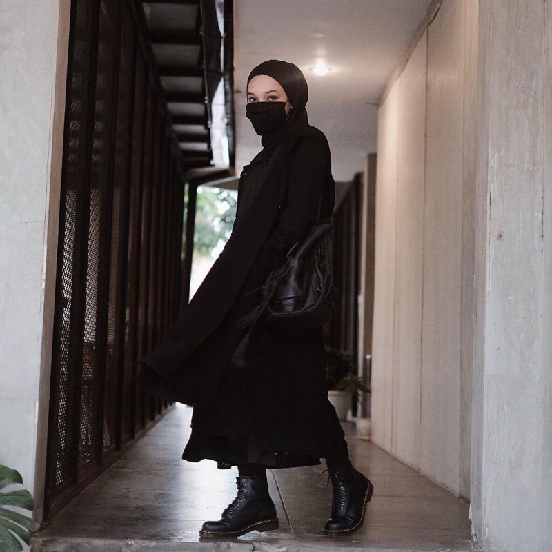 [PRELOVED] SALE Rashawl Feedy Dress Midi Black Sweater Midi Sweatshirt