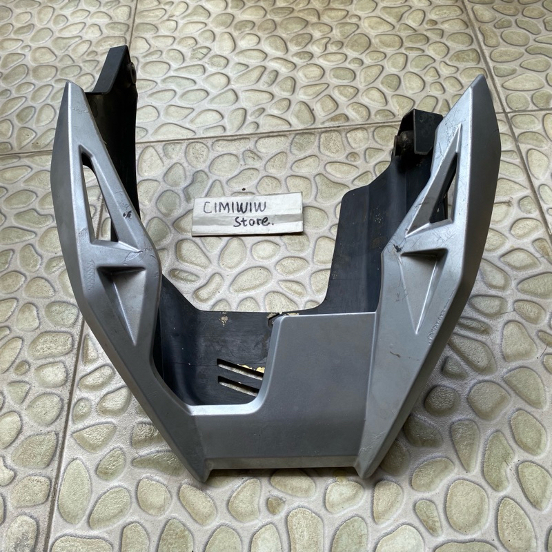 COWL UNDER CENTER UNDERCOWL COVER LUMPUR CB150R CB 150 R STREETFIRE LED SILVER ORIGINAL