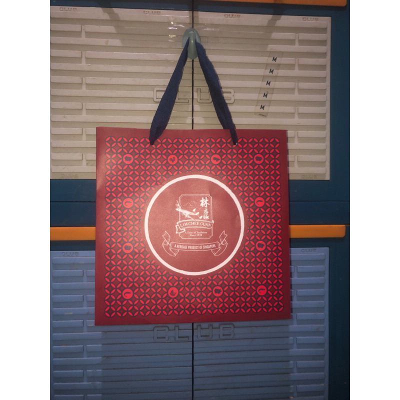 

preloved paper bag lim chee guan